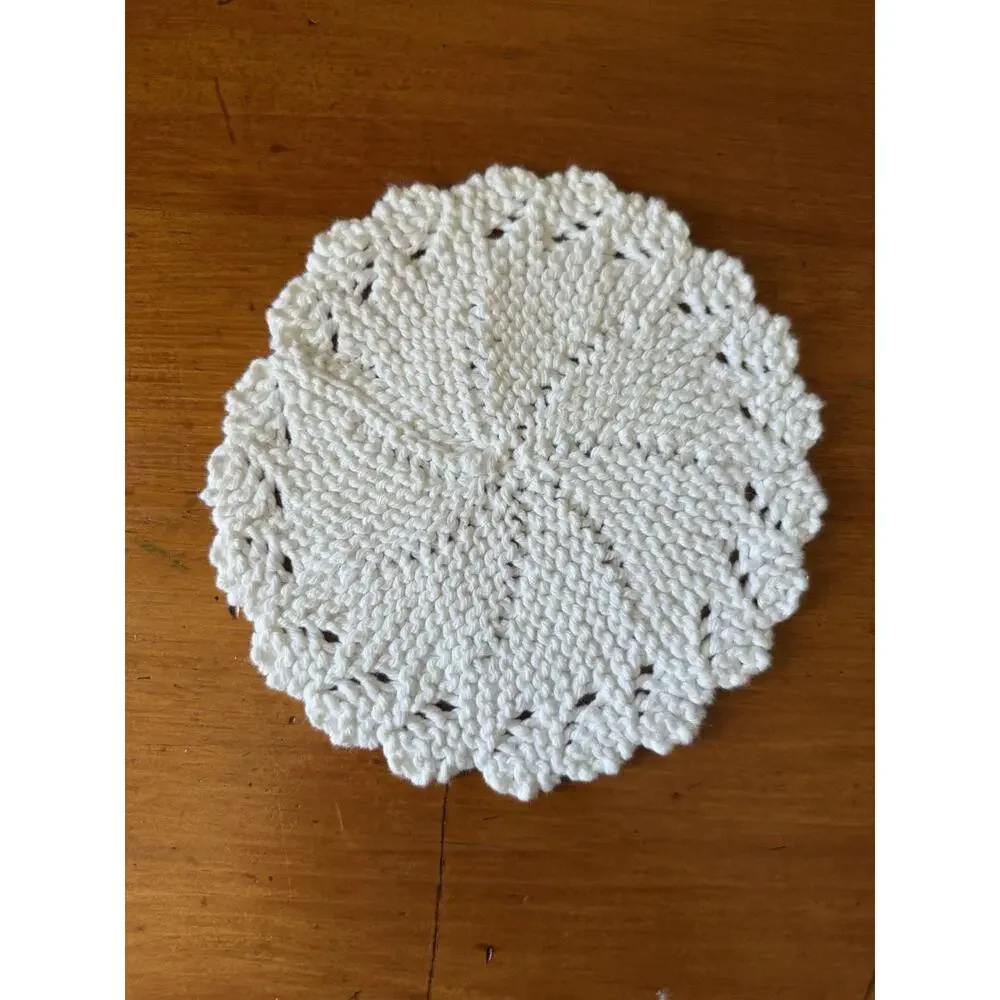 Vintage Crochet Pot Holder Bundle Set 4 Handmade Kitchen Decor White Red Cream